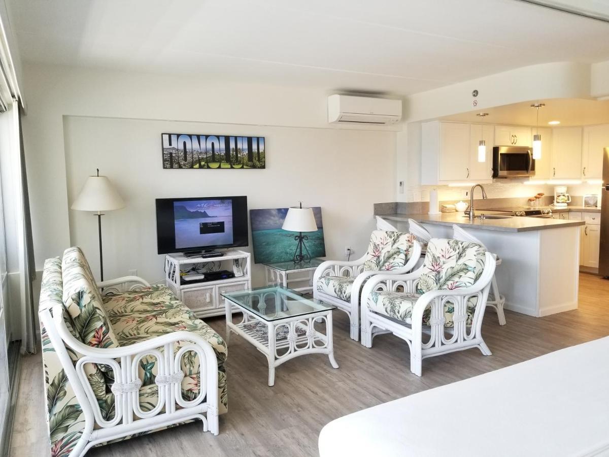 Ilikai Tower One Bedroom Lagoon View Waikiki Condos With Lanai & Free Wifi Honolulu Bilik gambar