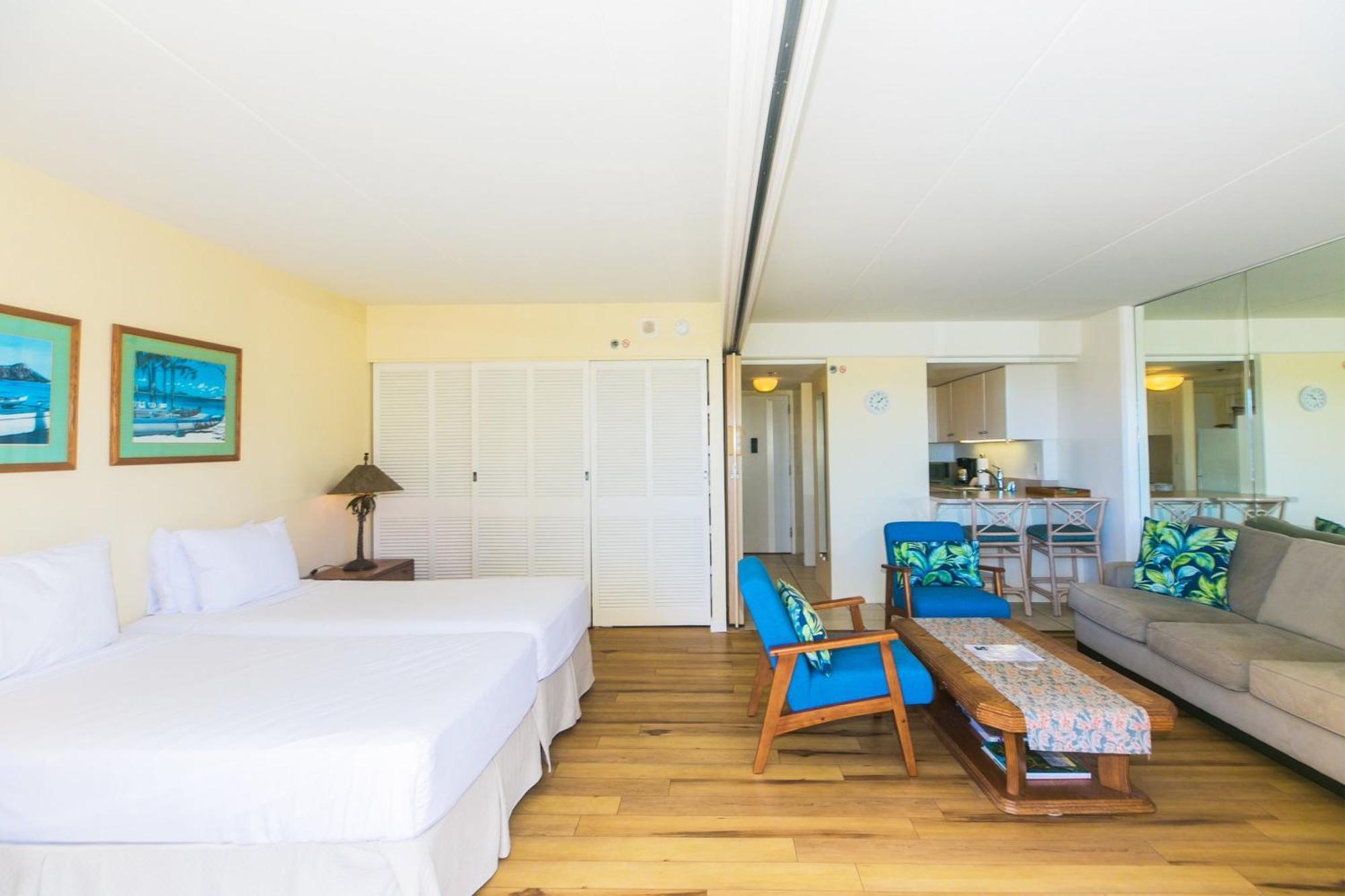 Ilikai Tower One Bedroom Lagoon View Waikiki Condos With Lanai & Free Wifi Honolulu Bilik gambar