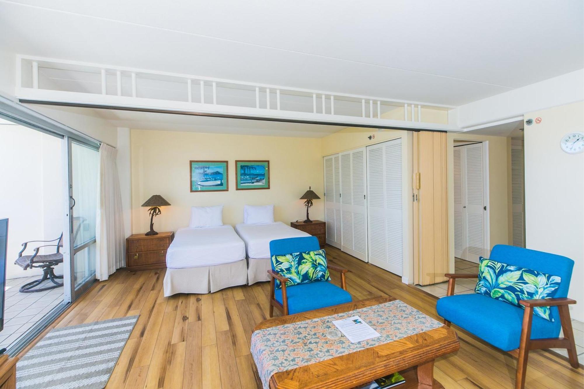 Ilikai Tower One Bedroom Lagoon View Waikiki Condos With Lanai & Free Wifi Honolulu Bilik gambar