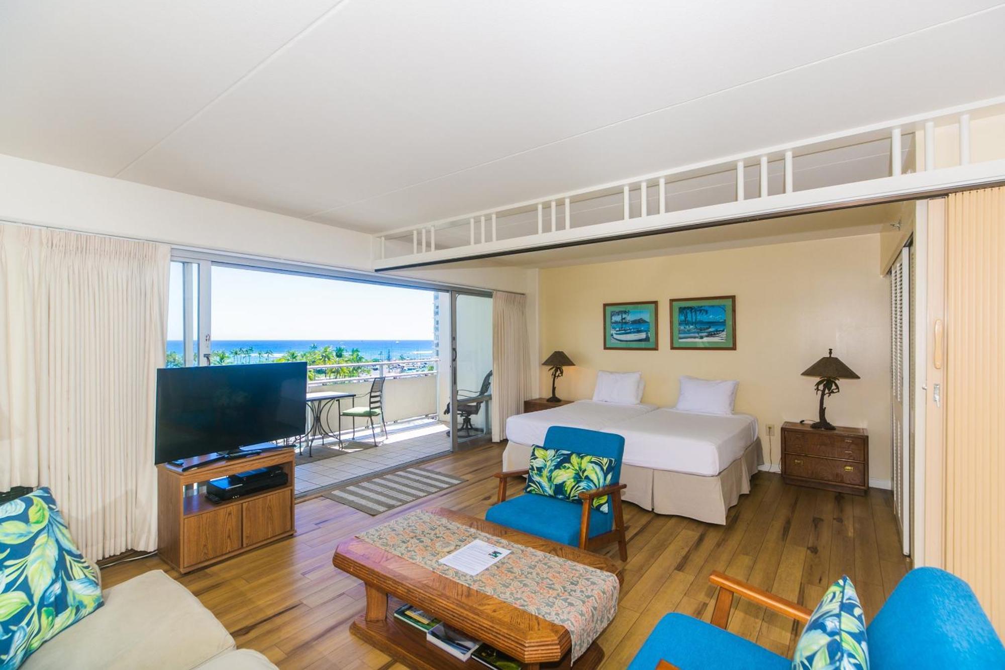 Ilikai Tower One Bedroom Lagoon View Waikiki Condos With Lanai & Free Wifi Honolulu Bilik gambar